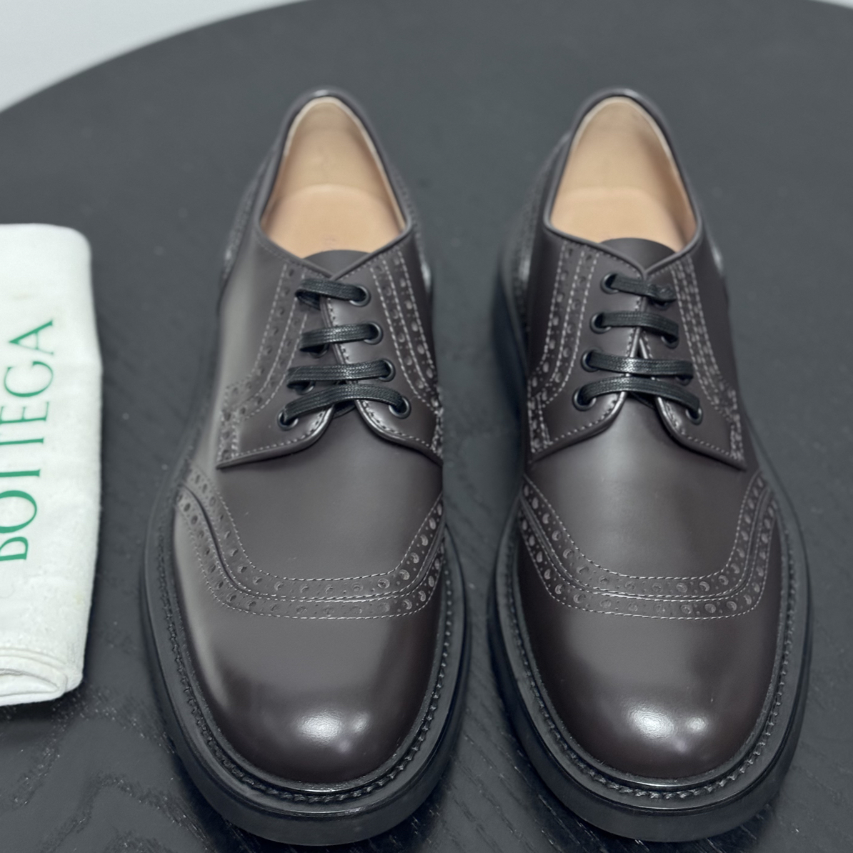 未使用 BOTTEGA VENETA/葆蝶家 BV Level深棕色男士鞋子 40码