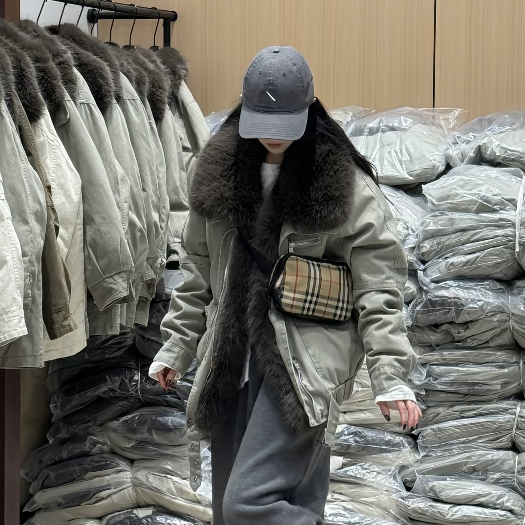 巴恩派克～可脱卸大毛领复古牛仔派克服羽绒外套（闺蜜款）