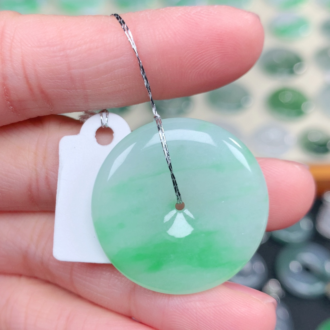 翡翠未镶嵌吊坠(不含链)28-5.0