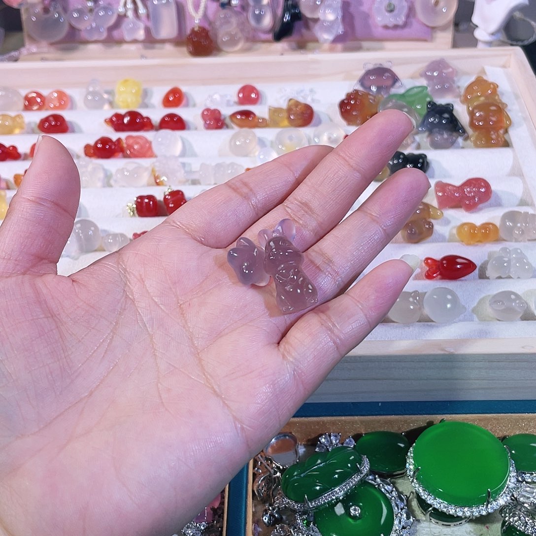 玛瑙/玉髓颈饰未镶嵌