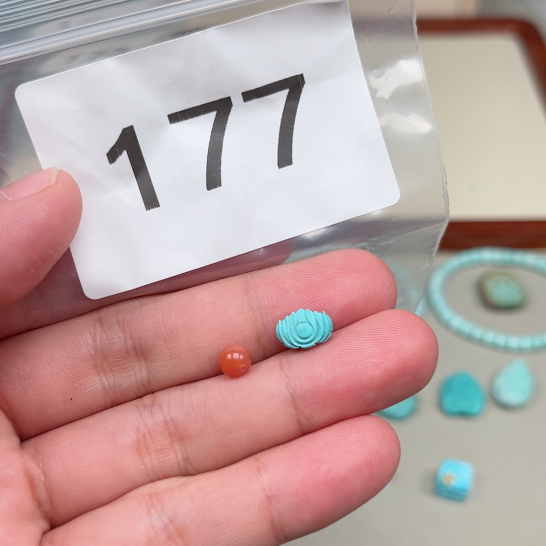 南红玛瑙未镶嵌珠宝奇石