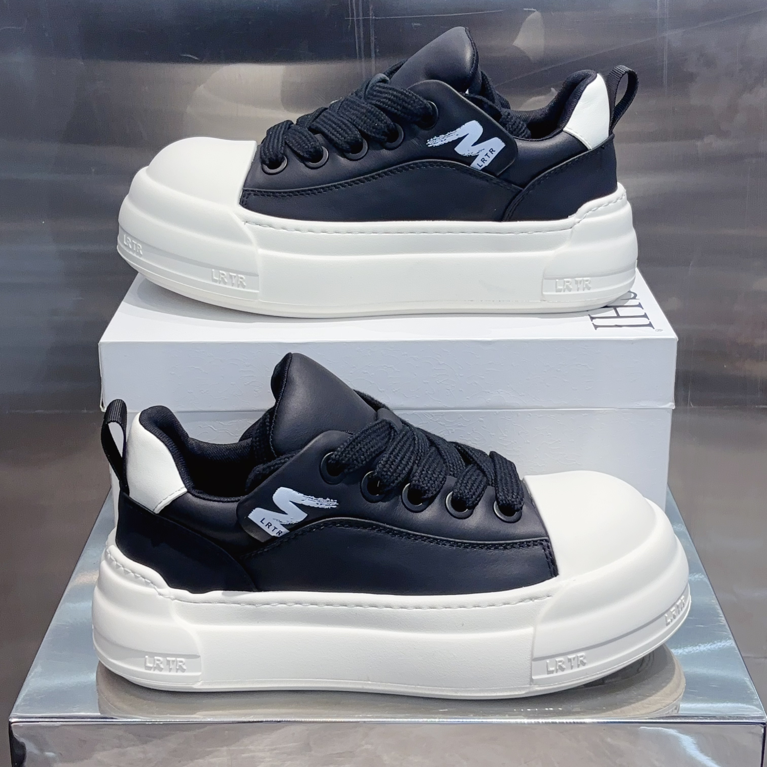 韩版纯色休闲板鞋运动鞋百搭