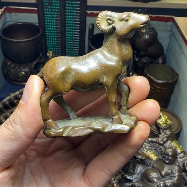 铜器把玩摆件链接