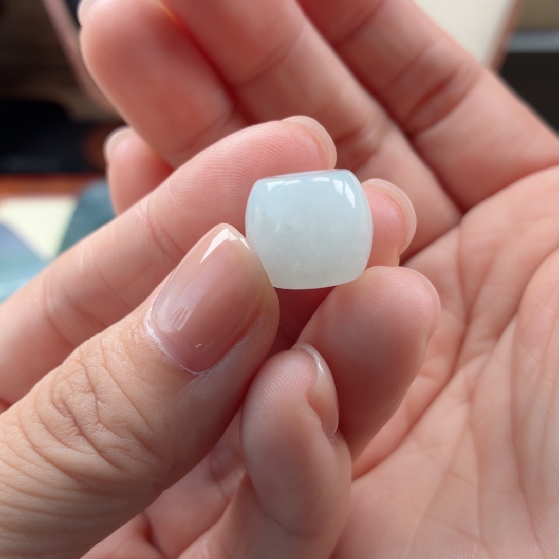 翡翠未镶嵌颈饰天然A货翡翠