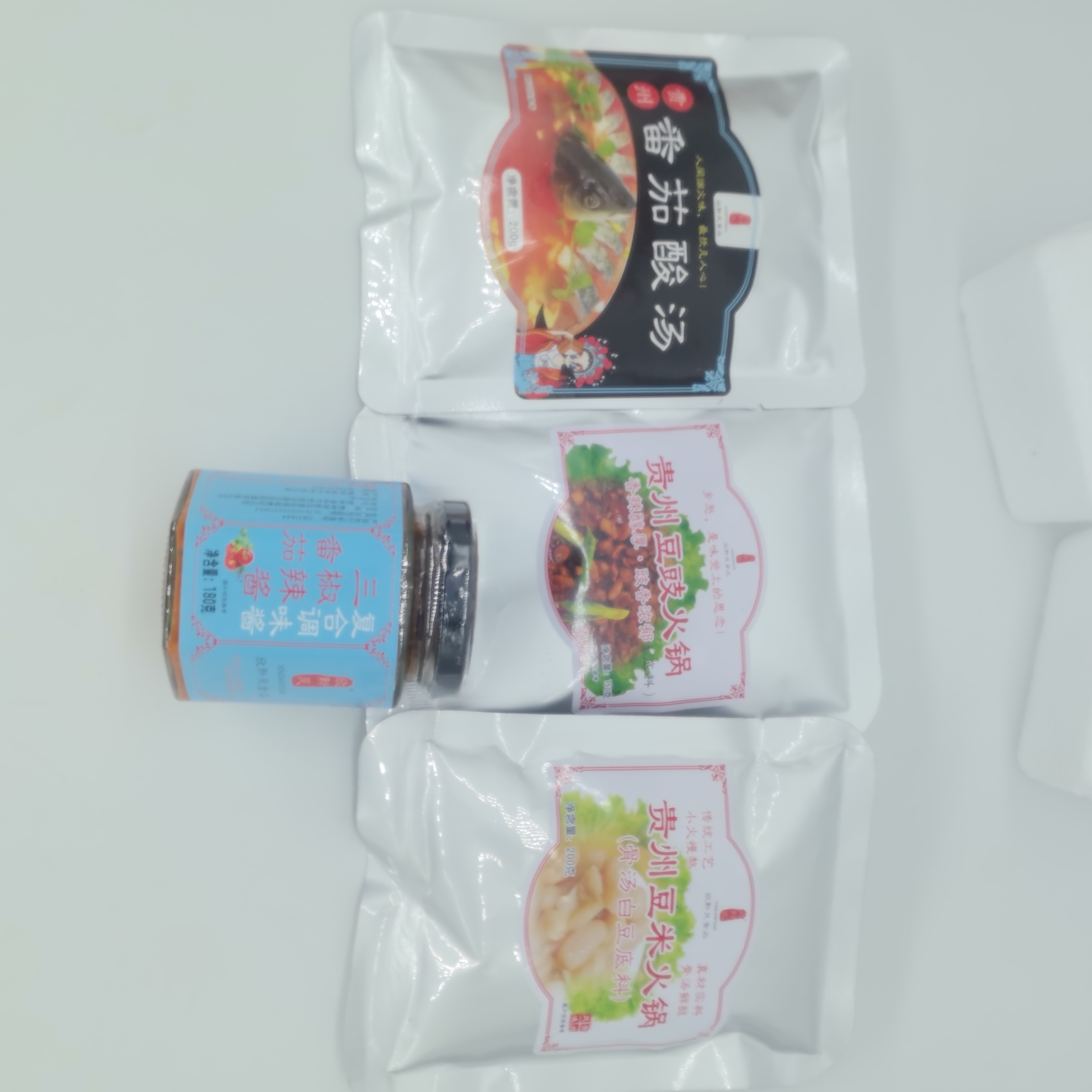 骨汤豆米+番茄酸汤+豆豉火锅+三椒辣酱组合装