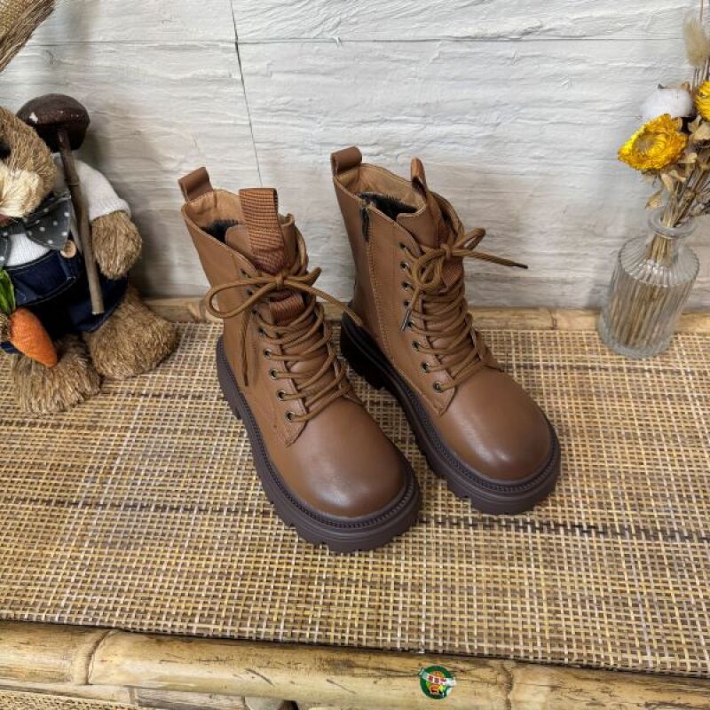 2025新款英伦风厚底马丁靴女秋冬系带短靴百搭靴子