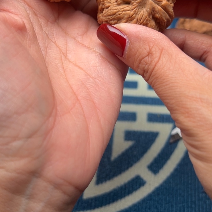 吊坠桃核文玩玉尊