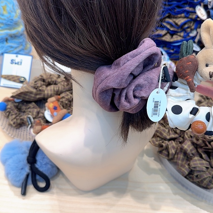 布艺非金属紫色麂皮发圈和兔子波点发圈
