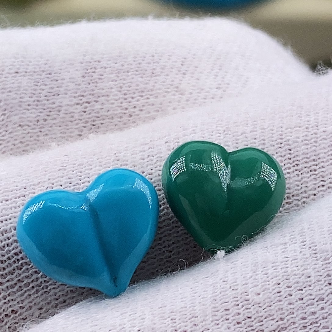 欢***主绿松石未镶嵌珠宝奇石