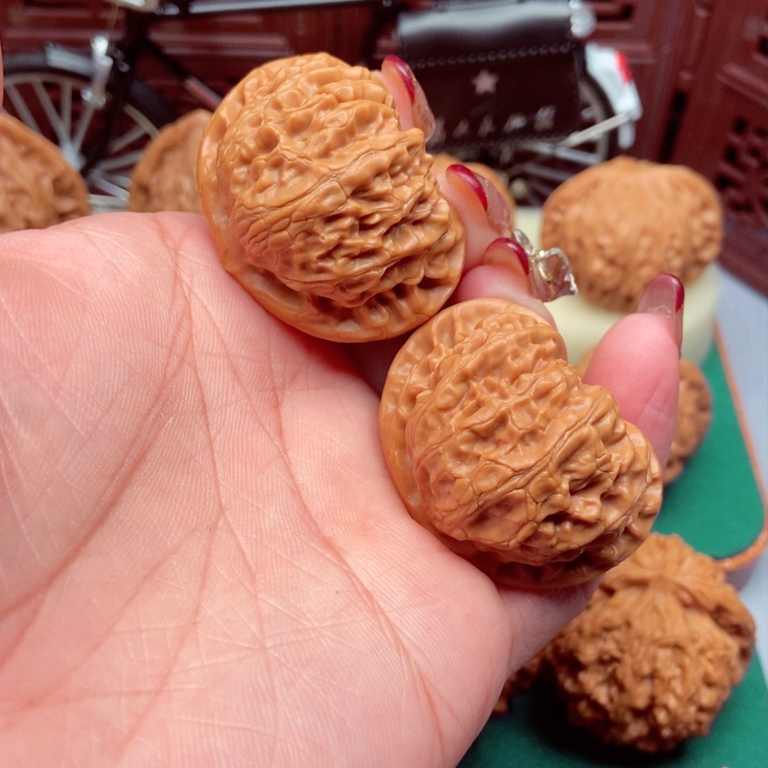 文玩核桃吊坠宫灯40已打底