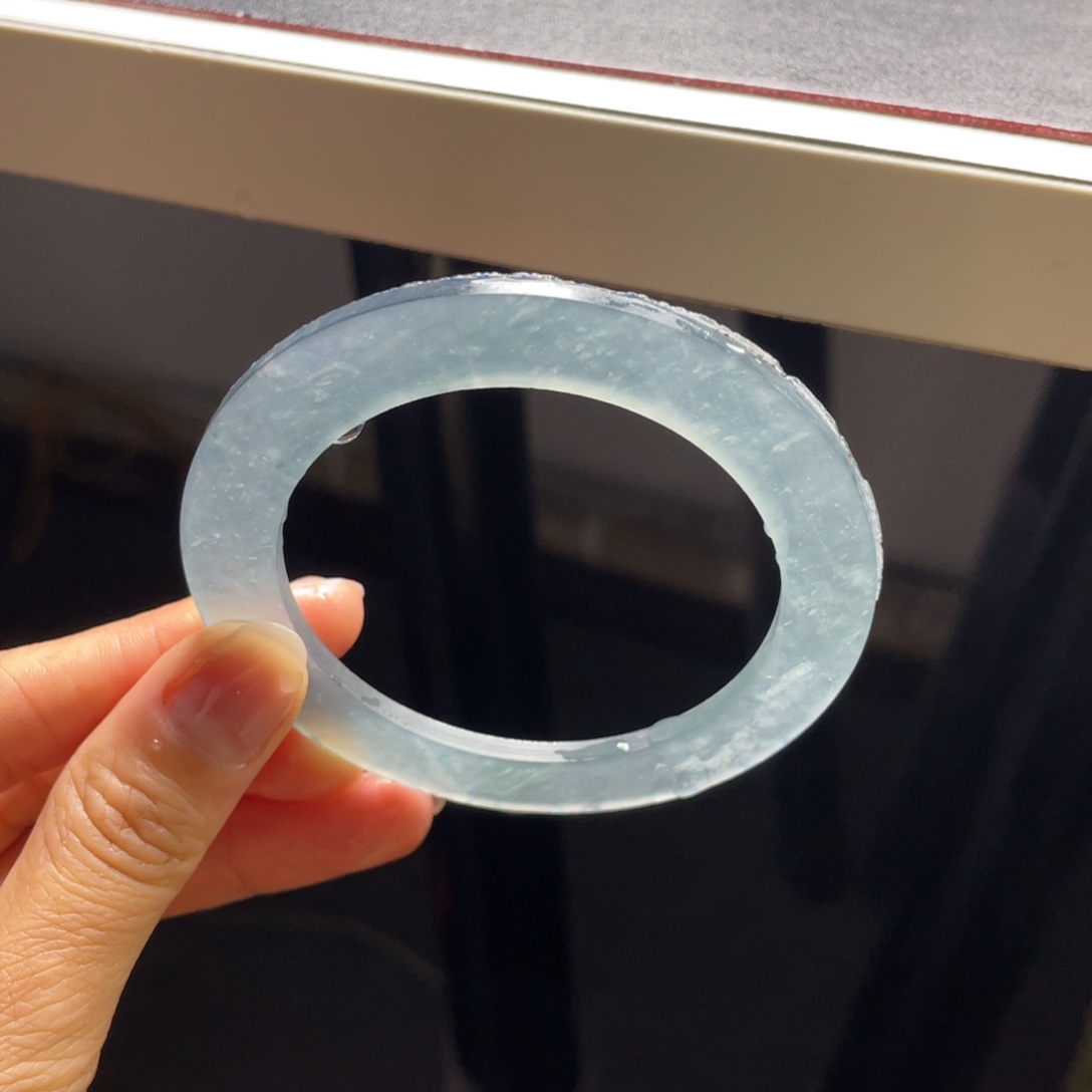 定制翡翠55-60卡镯未镶嵌