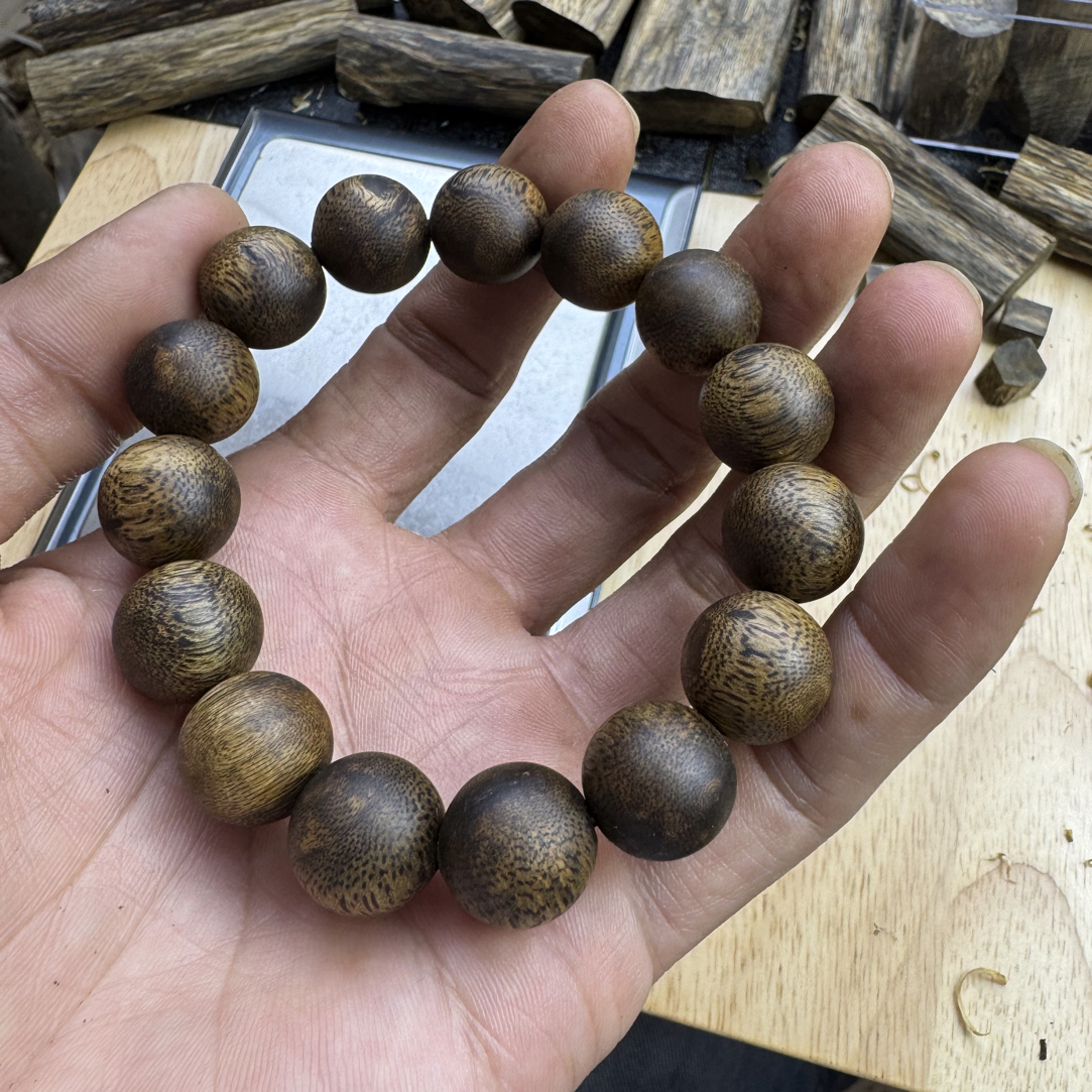 沉香棋楠沉香乌身14mm圆珠克重17克+