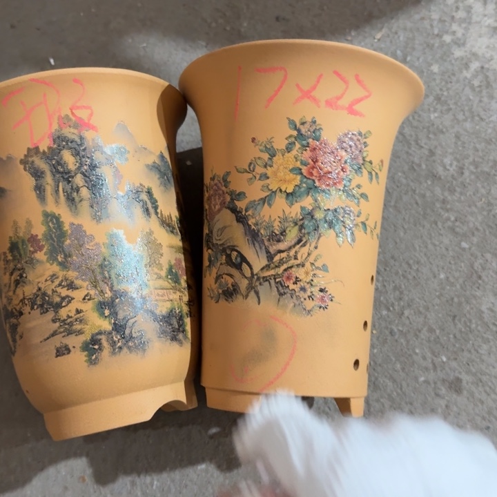 紫砂花盆 高度22口径17微瑕