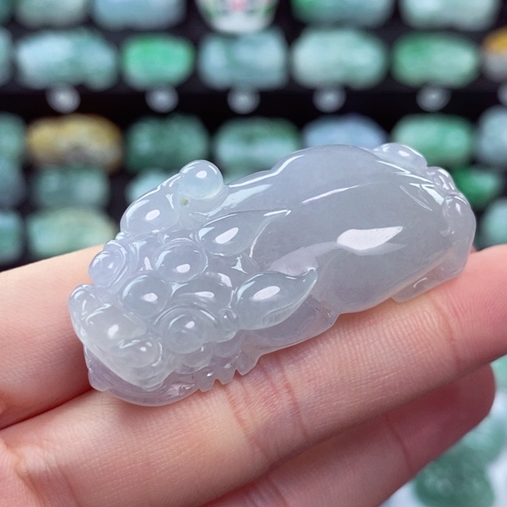 翡翠颈饰未镶嵌天然