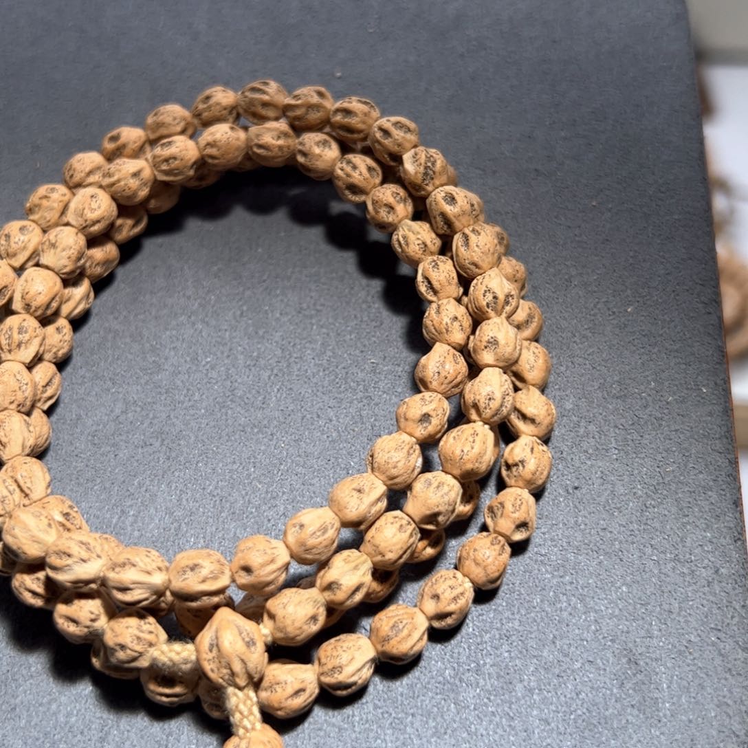 柏香籽/百香籽吊坠H****姐万鬼