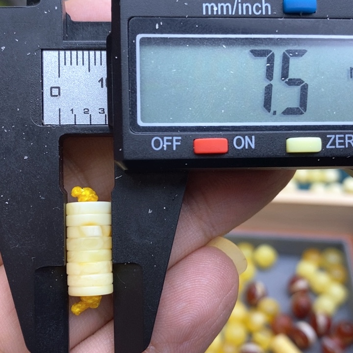 琥珀裸石未镶嵌6号7.5左右隔片微瑕