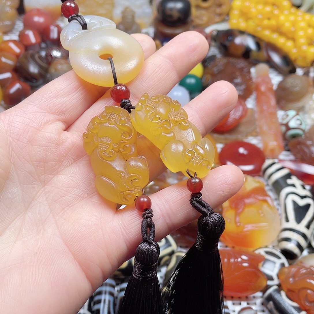 玛瑙/玉髓挂件未镶嵌