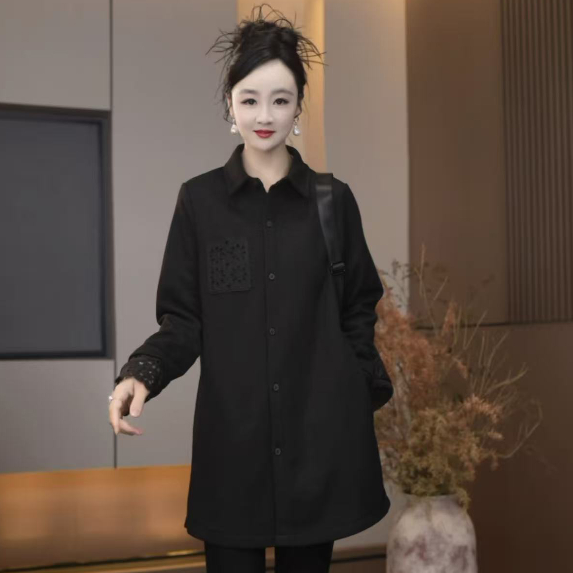 6883秋冬新款衬衫卫衣韩版宽松蕾丝袖拼接休闲打底衫女
