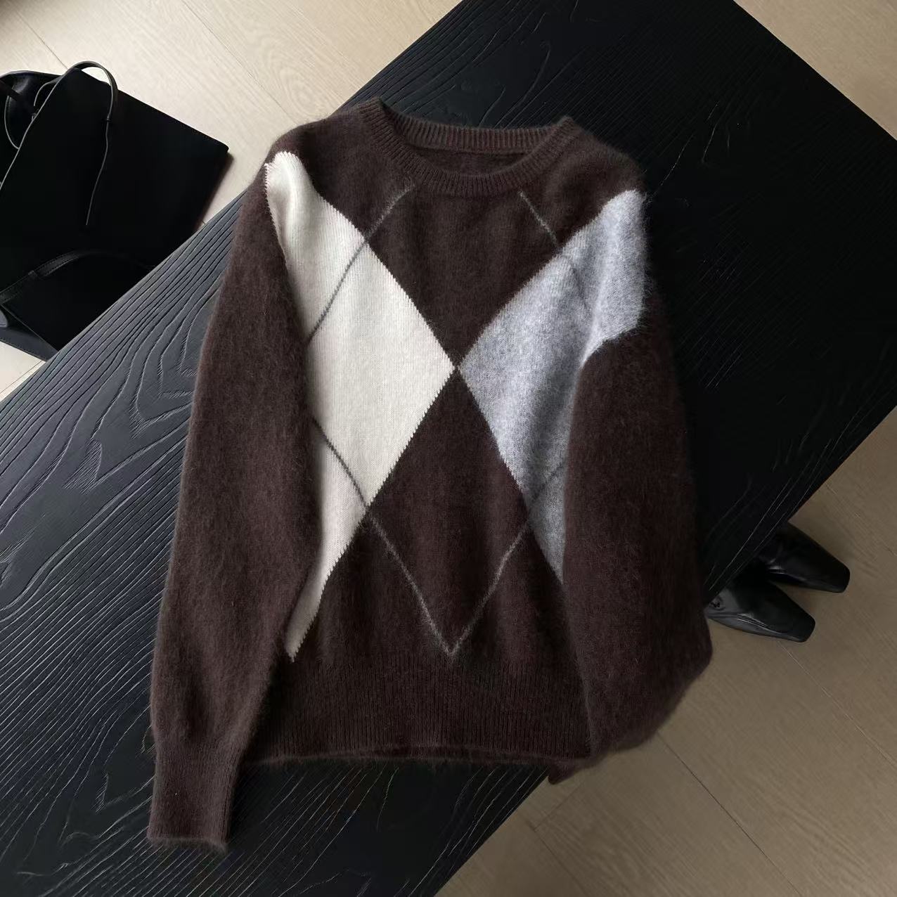 yuhee “几何菱格” 高品质美式复古菱格拉绒羊毛毛衣