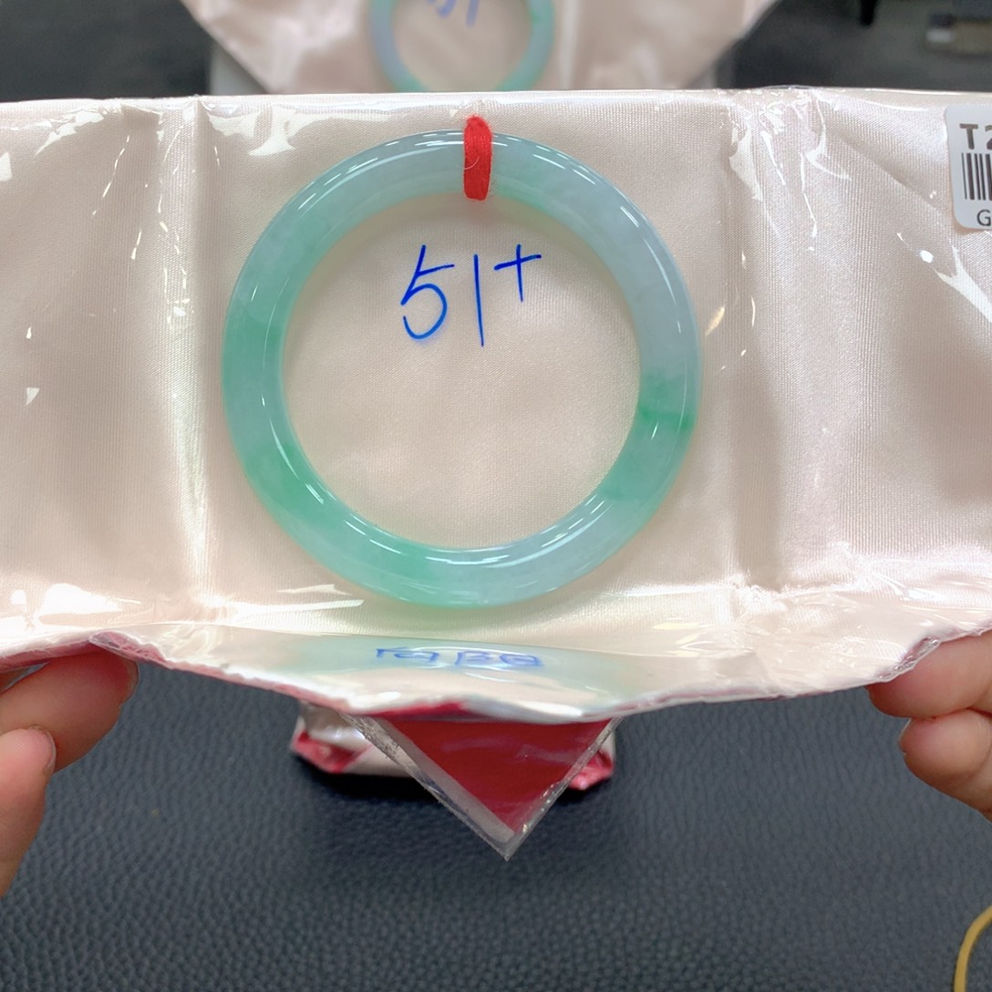 翡翠未镶嵌手镯9号