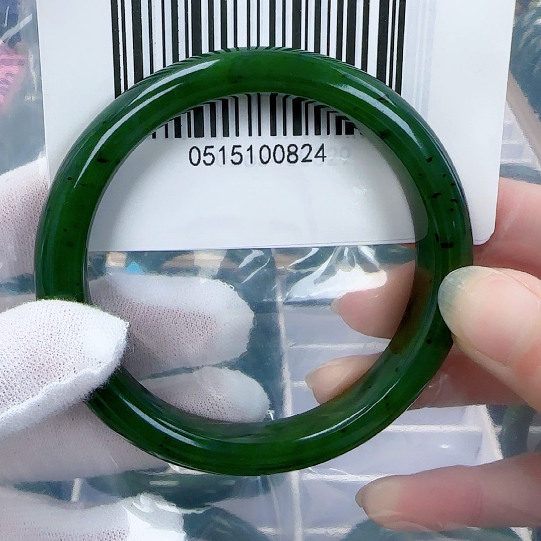 和田玉（碧玉）手镯未镶嵌58