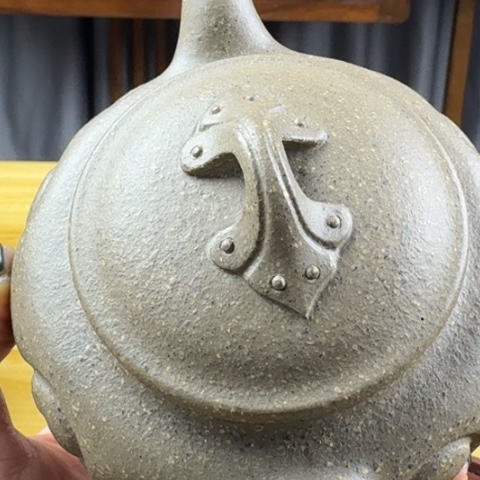 紫砂茶壶密密麻麻