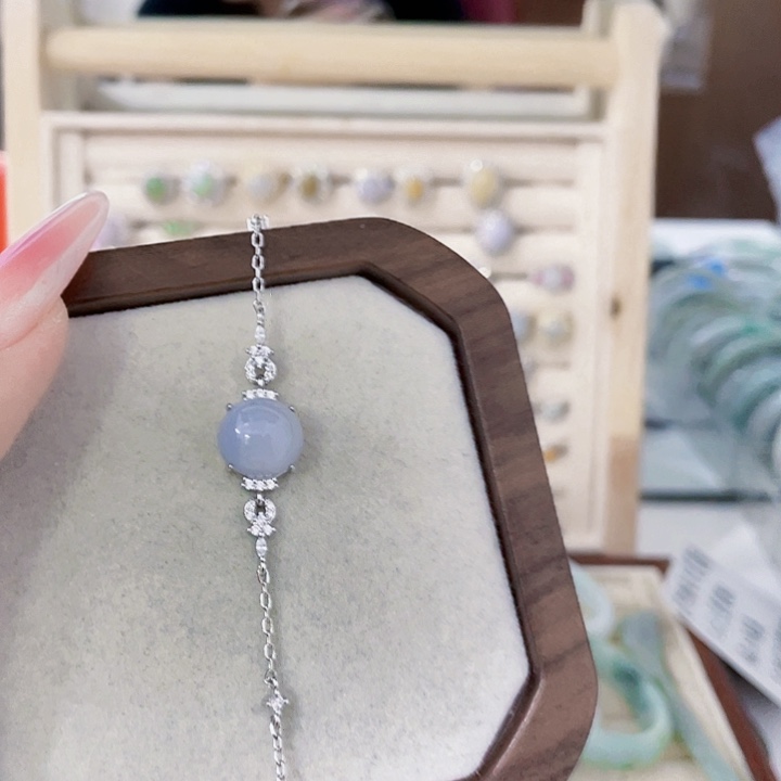 翡翠未镶嵌颈饰天然翡翠Ａ货