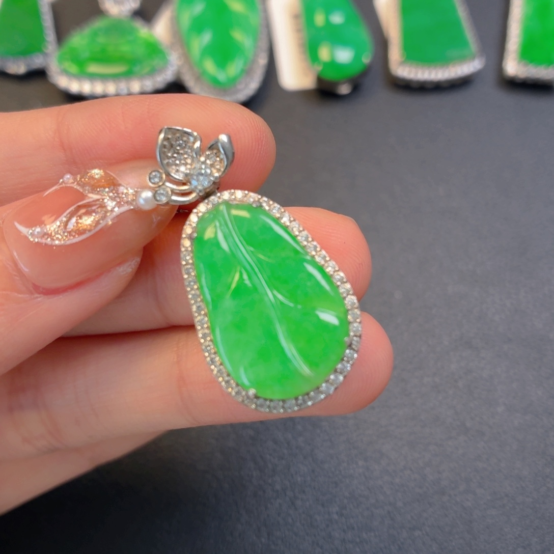 翡翠银S925镶嵌颈饰