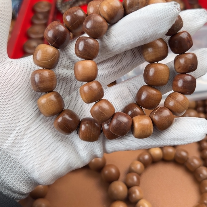 9***1檀香木两条瑕疵  奶香 福利