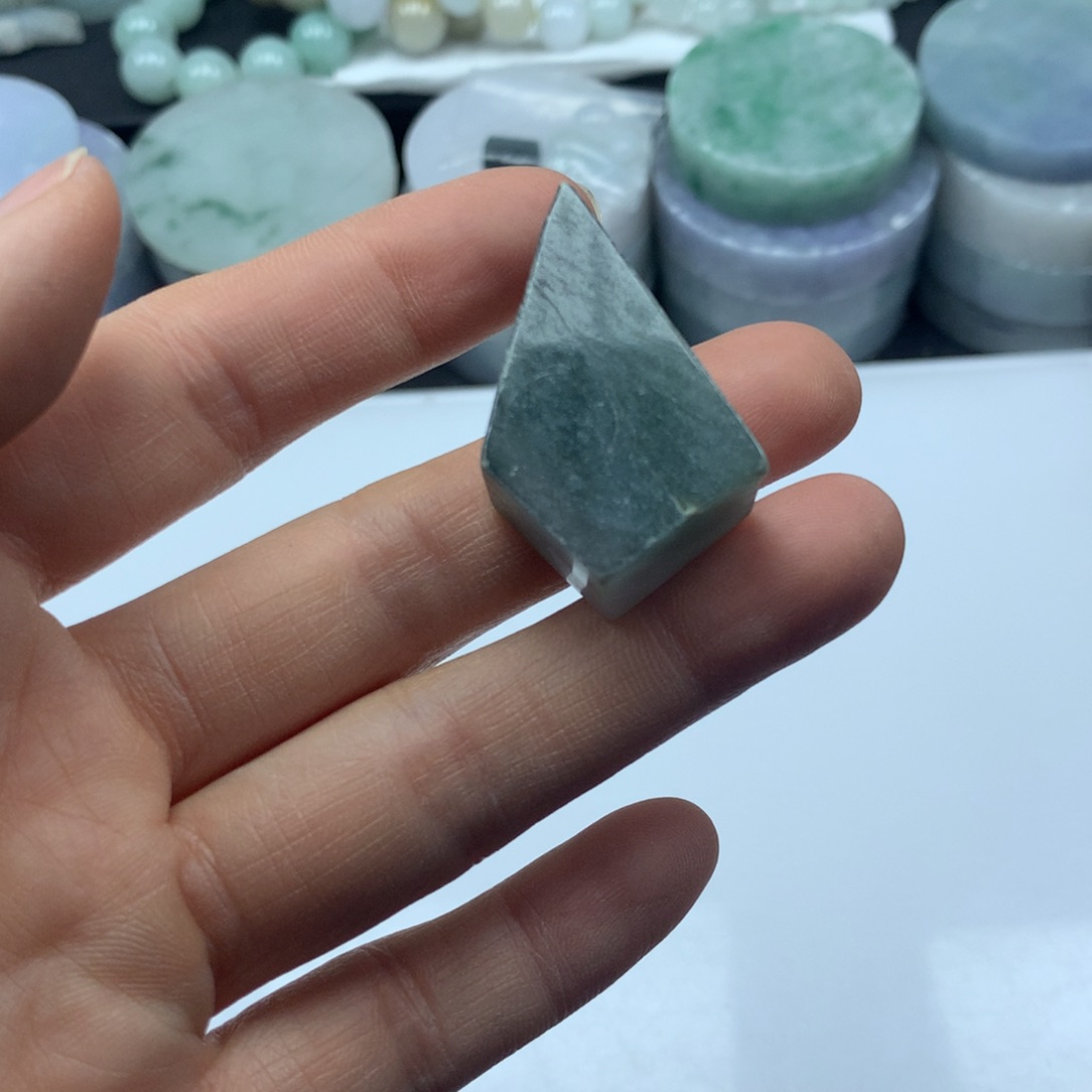 翡翠裸石翡翠边角料