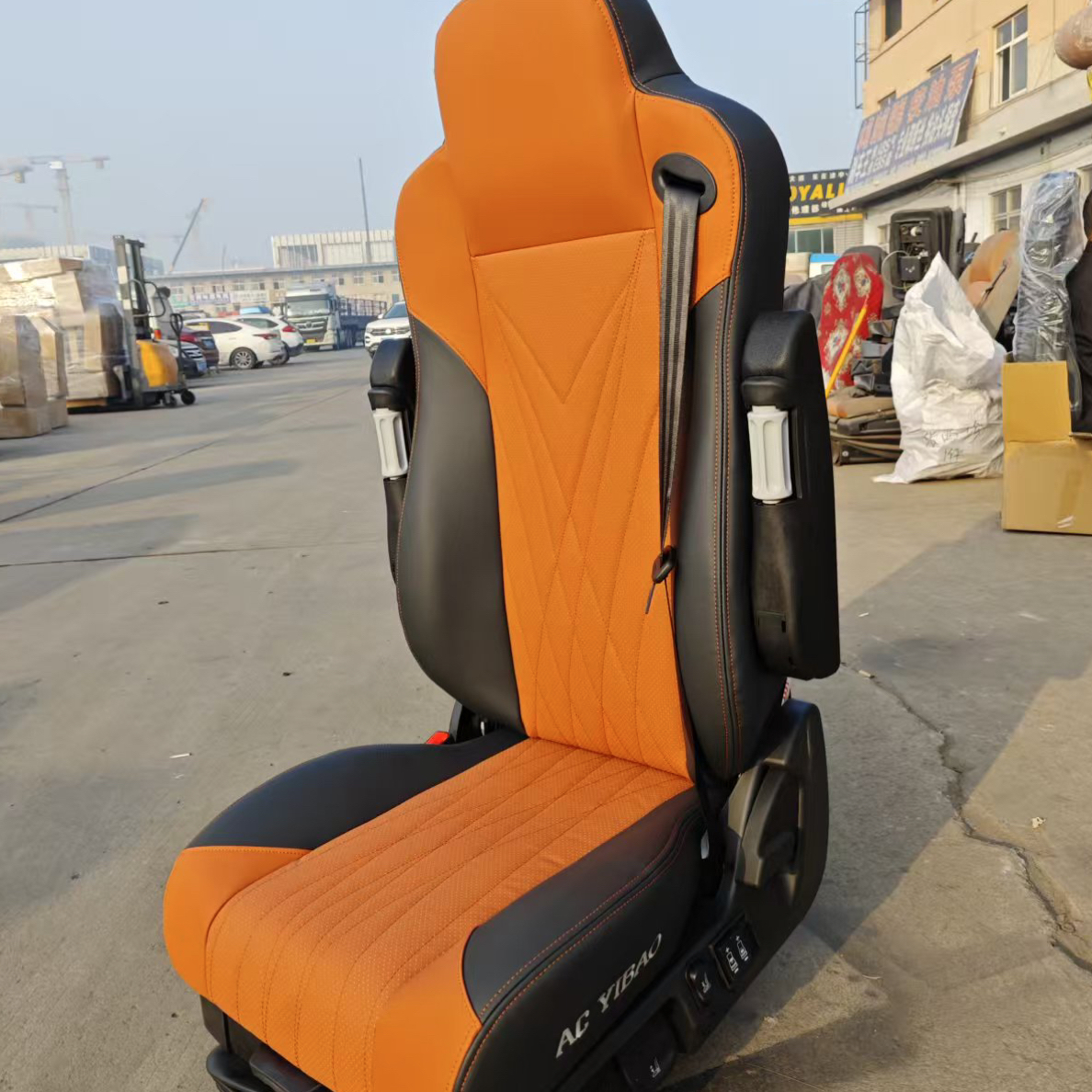 艾辰多功能航空座椅