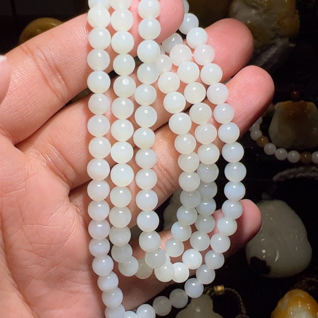 和田玉颈饰未镶嵌