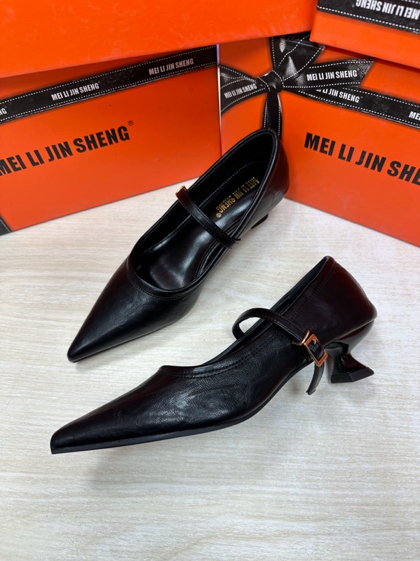 法式尖头玛丽珍气质猫跟单鞋8363-52