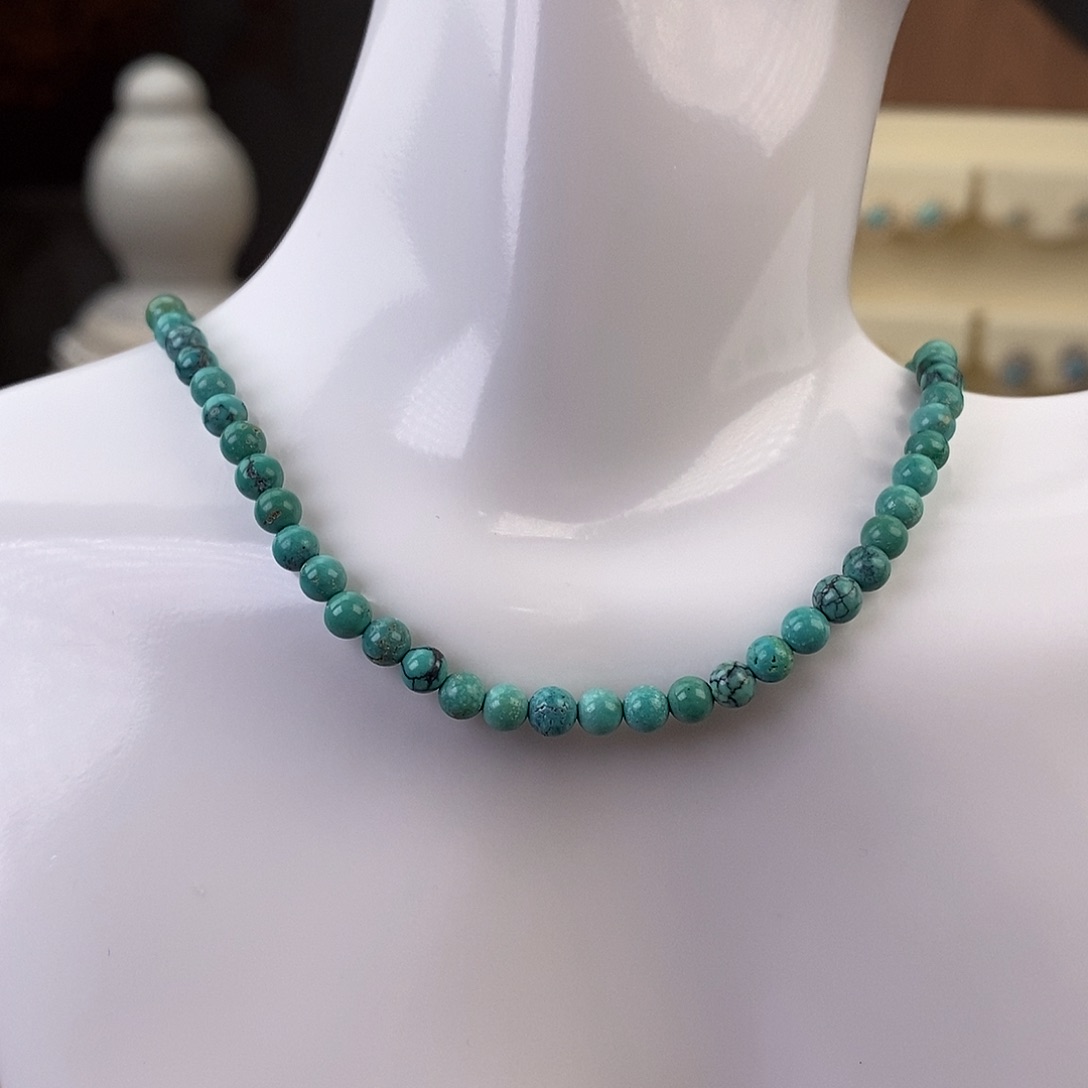 绿松石颈饰未镶嵌
