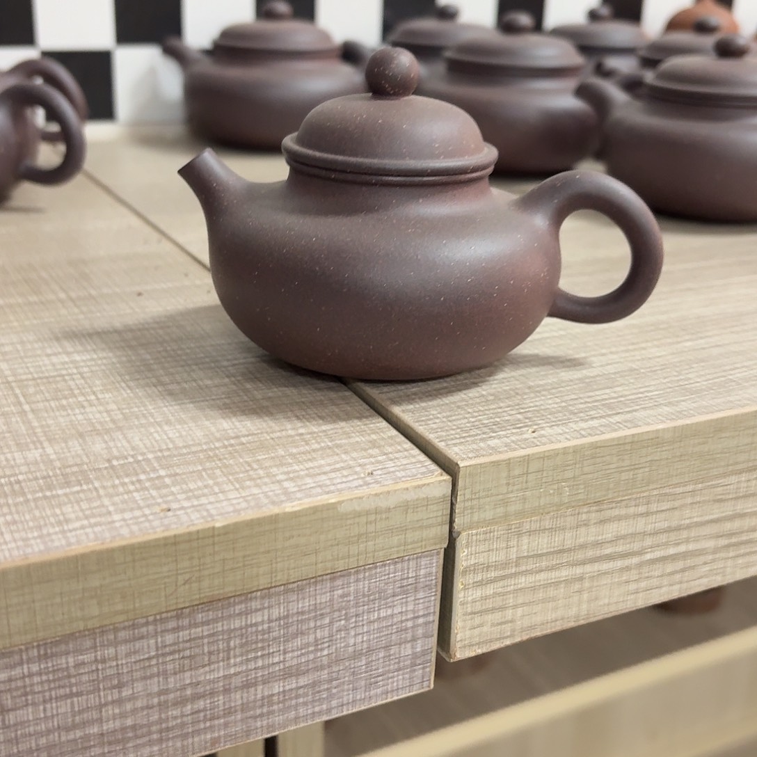 紫砂茶壶半手一个