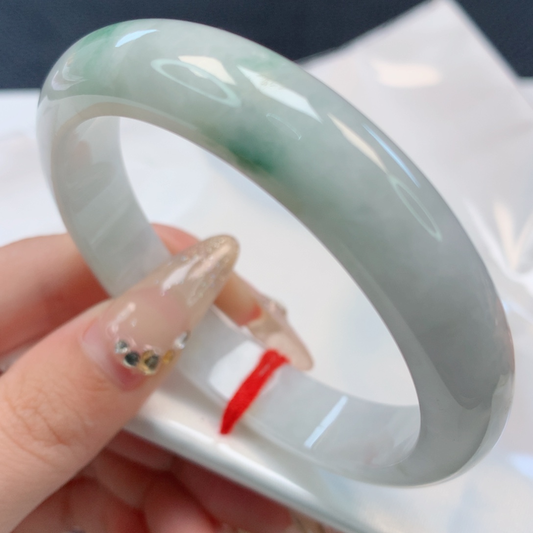 【闪购商品】翡翠手镯未镶嵌57圈
