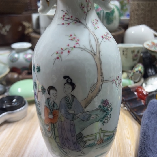 问***斋陶其他瓷瓶，美女人物瓷瓶，完整