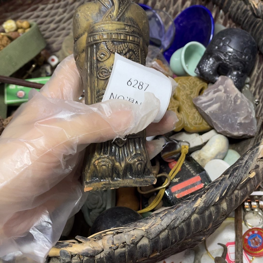 圣***8瓷片6287后工艺品