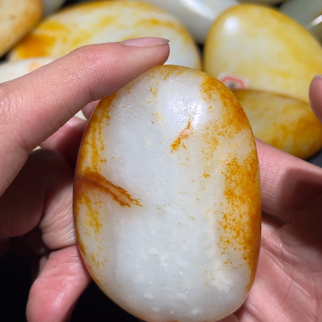 和田玉未镶嵌珠宝奇石