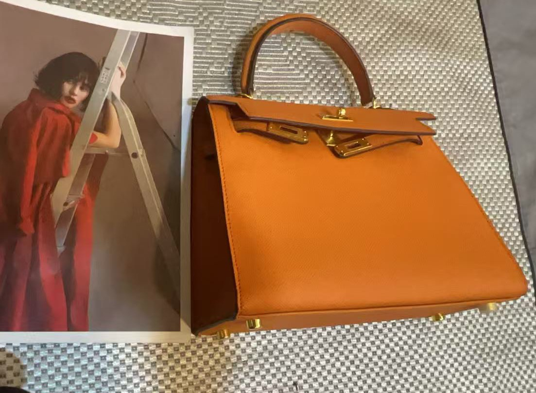 气质潮流时尚休闲手拧斜挎单肩包女款