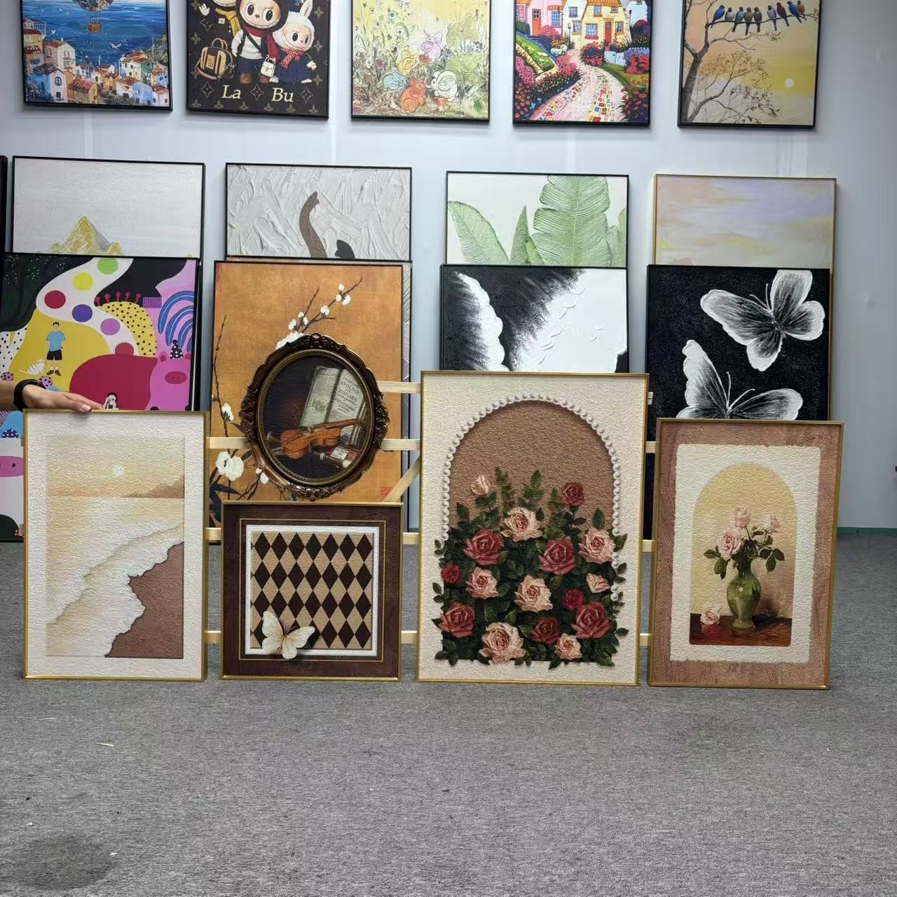 中古风客厅装饰画蝴蝶玫瑰沙发背景墙壁画法式复古奶油风组合500