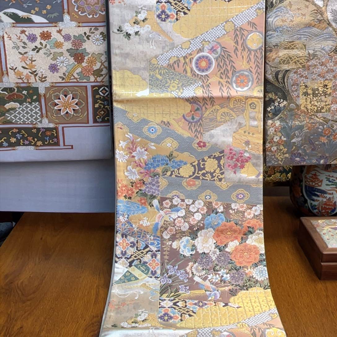 织绣本银箔 屏风花卉