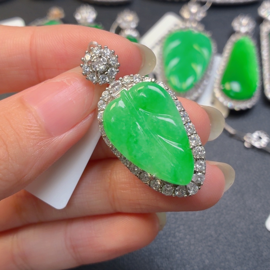 翡翠银S925镶嵌颈饰