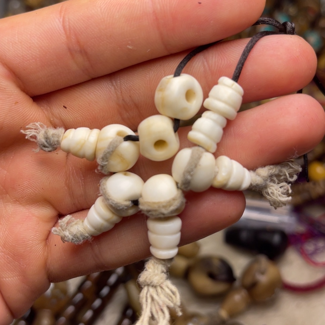 大叶紫檀（黑酸枝木类）