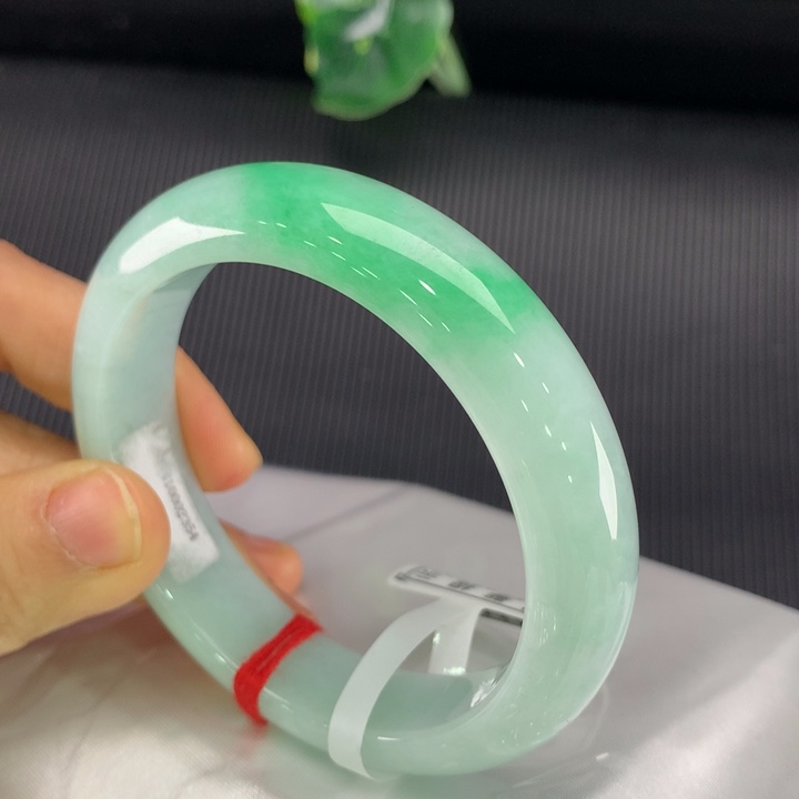 翡翠手镯未镶嵌正圈55