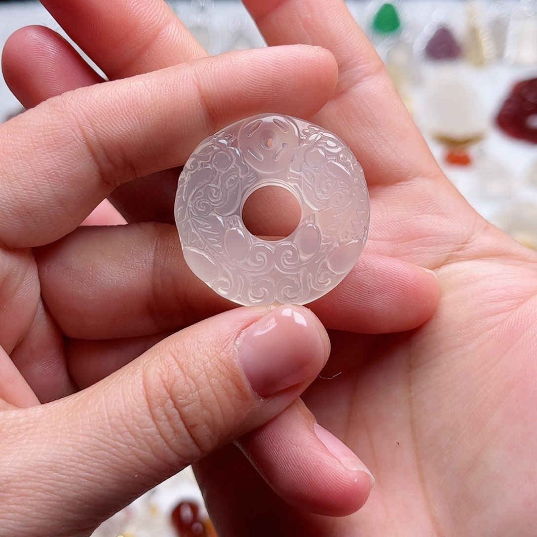 玛瑙/玉髓颈饰未镶嵌