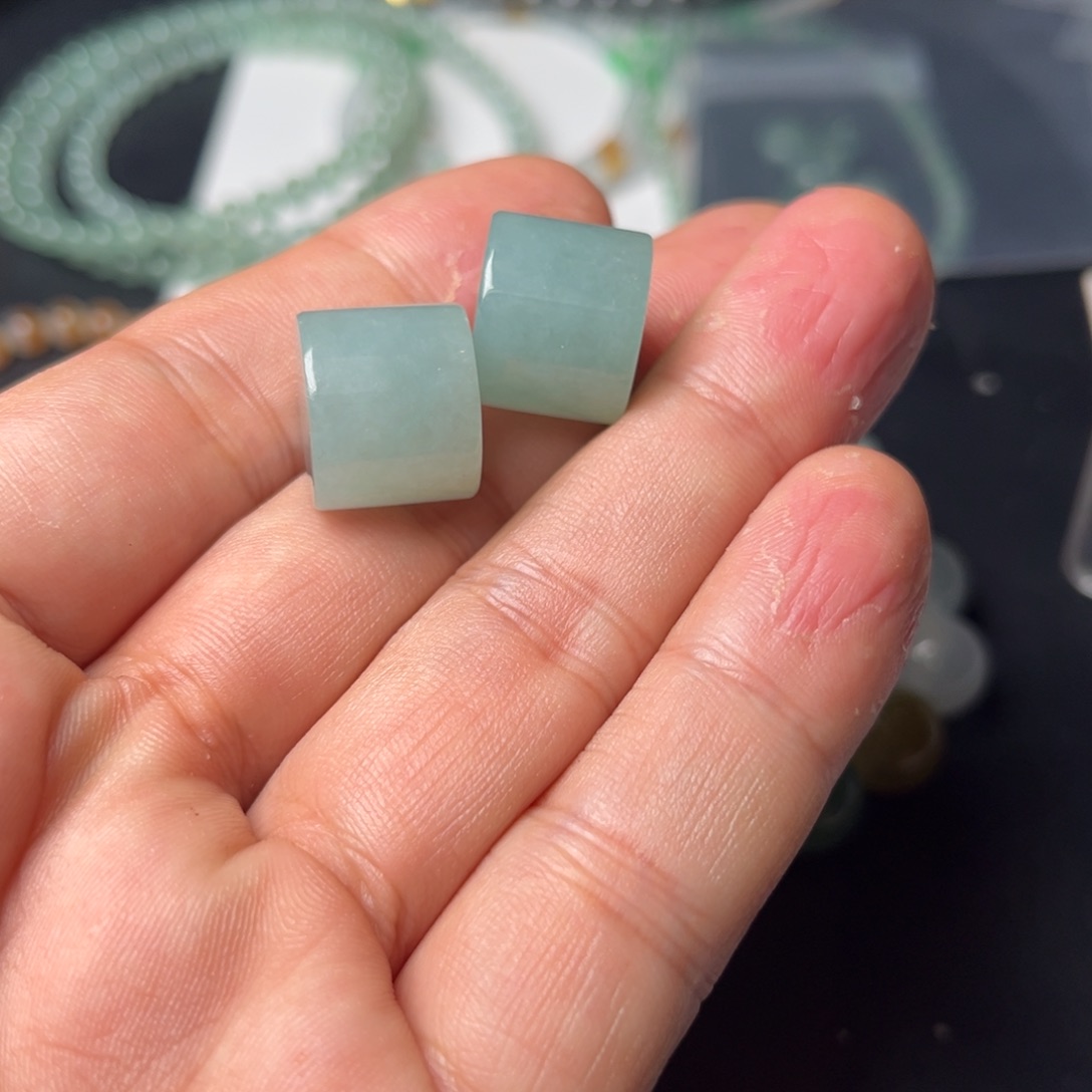 定制翡翠未镶嵌翡翠桶珠