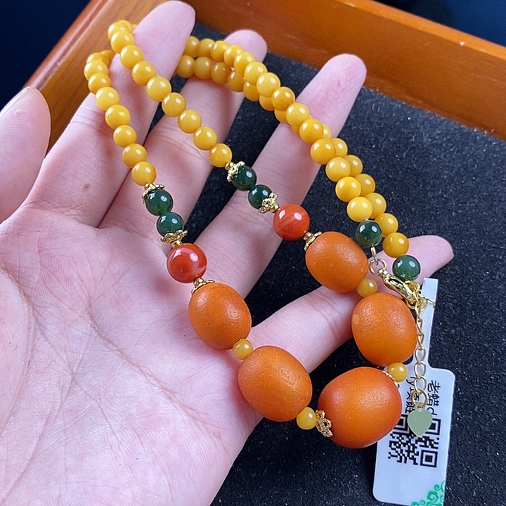 蜜蜡未镶嵌珠宝奇石