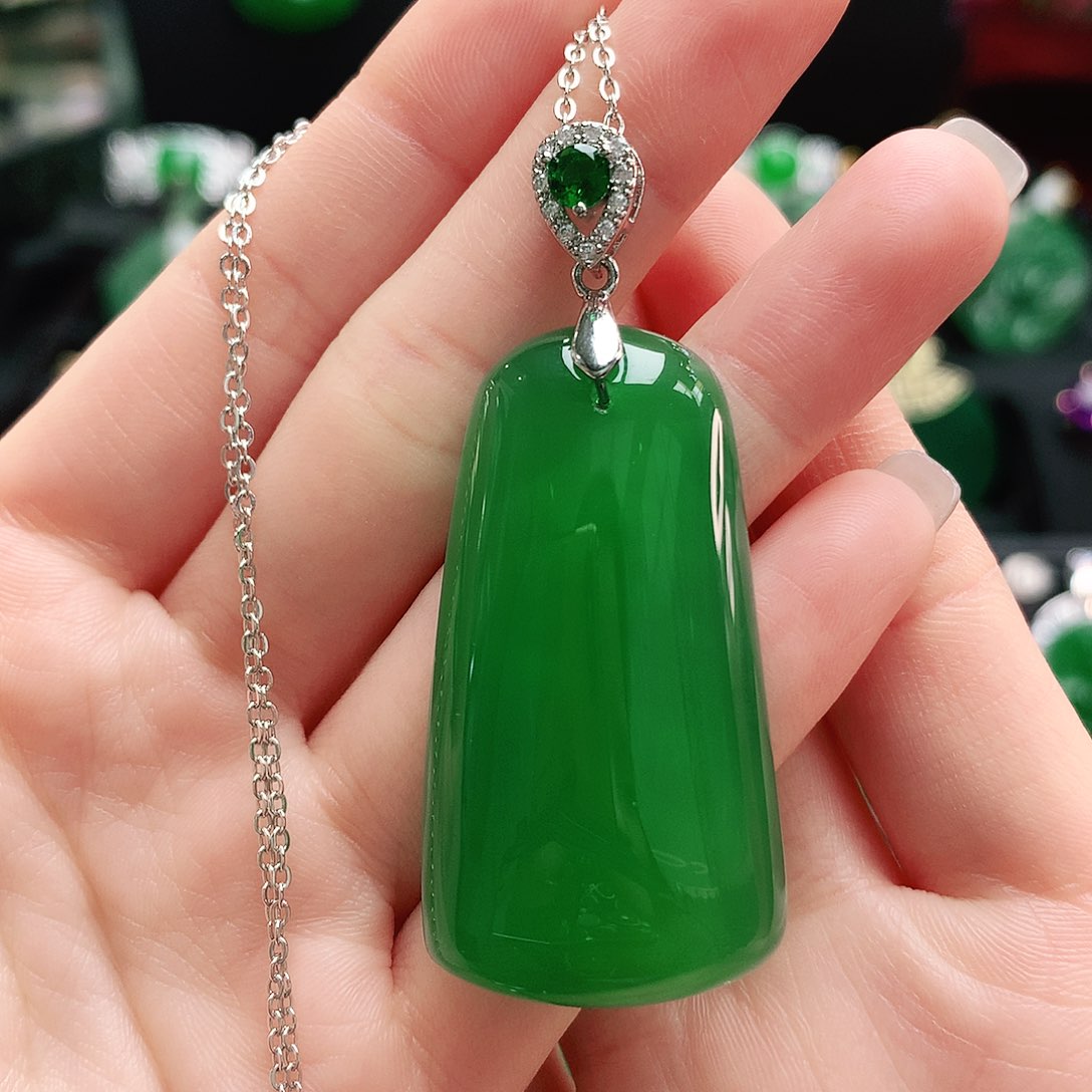 玛瑙/玉髓吊坠未镶嵌