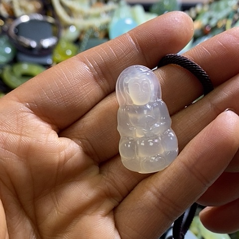 岫玉颈饰未镶嵌挂件